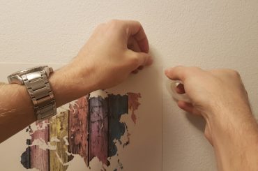 The best tape that will not damage the walls.