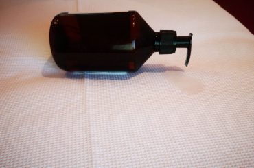 Massage oil stain - How to clean oil stains on sheets.