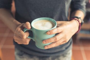 Can a coffee mug go in the oven?