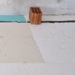 Using EPS and XPS insulation boards to effectively insulate different parts of a floor.